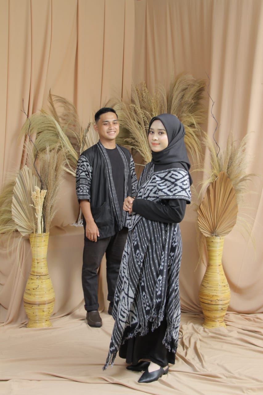 Undangan Pernikahan The Wedding of Hary and Heni