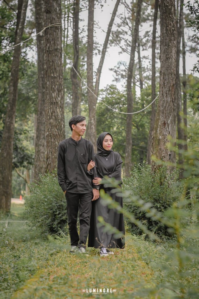 Undangan Pernikahan The Wedding Of Rina & Valdo