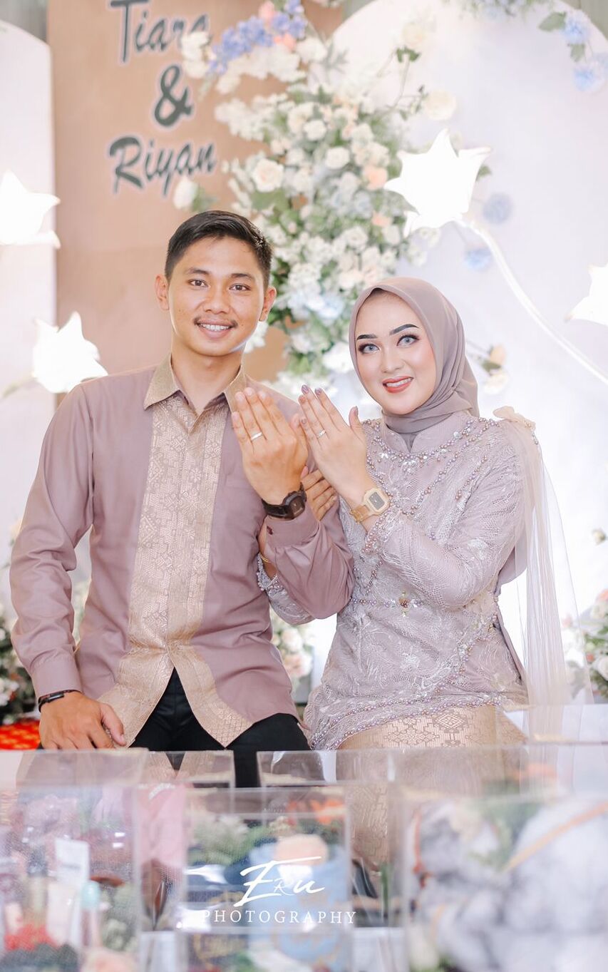 Undangan Pernikahan The Wedding of Riyan and Tiara
