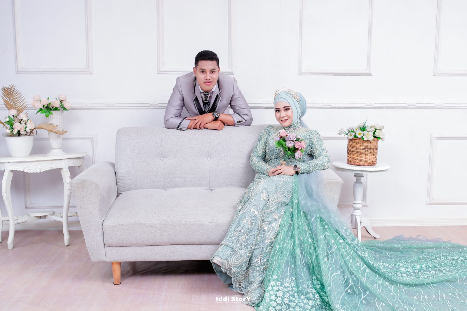 Undangan Pernikahan The Wedding of Arifin and Bella