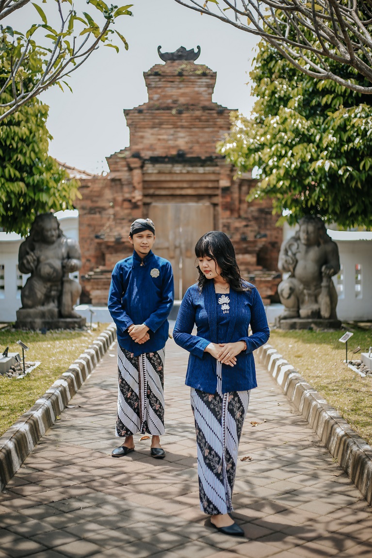 Undangan Pernikahan The Wedding of Dhika & Anis
