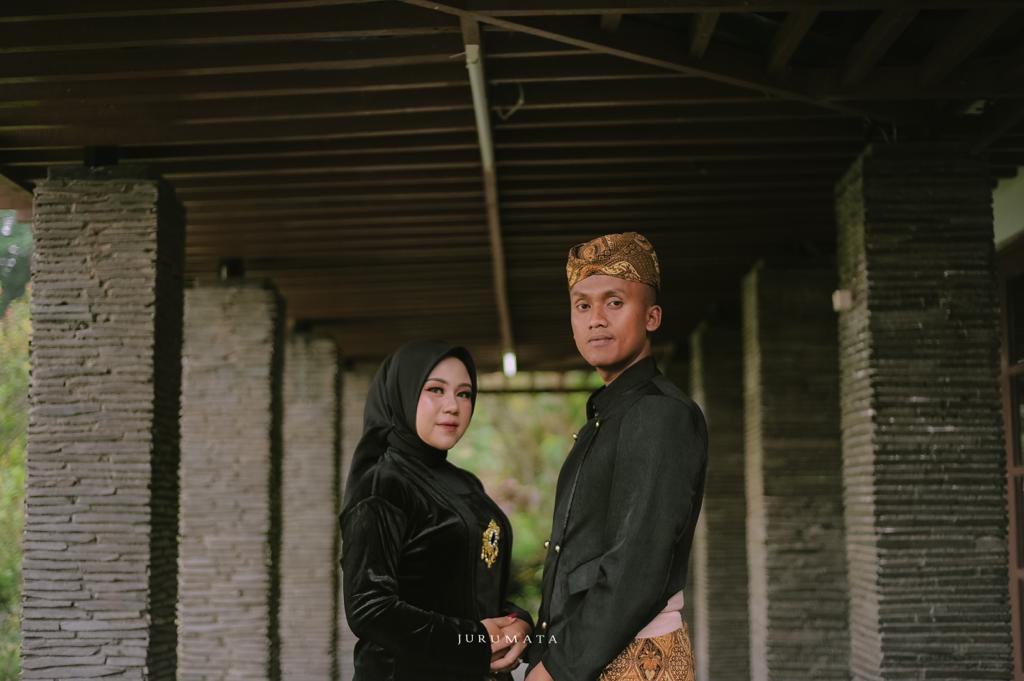 Undangan Pernikahan The Wedding of Alya and Wira