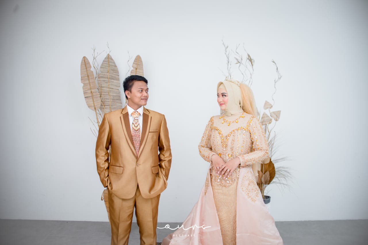 Undangan Pernikahan The Wedding Of Miqdar & Uur