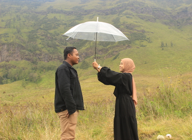 Undangan Pernikahan The Wedding of Resqi and Evita