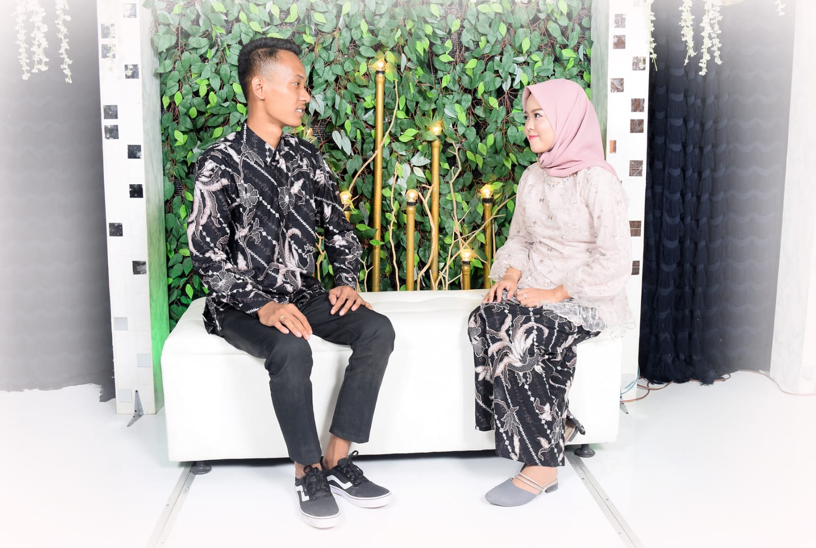 Undangan Pernikahan The Wedding Of Ari & Rifqi