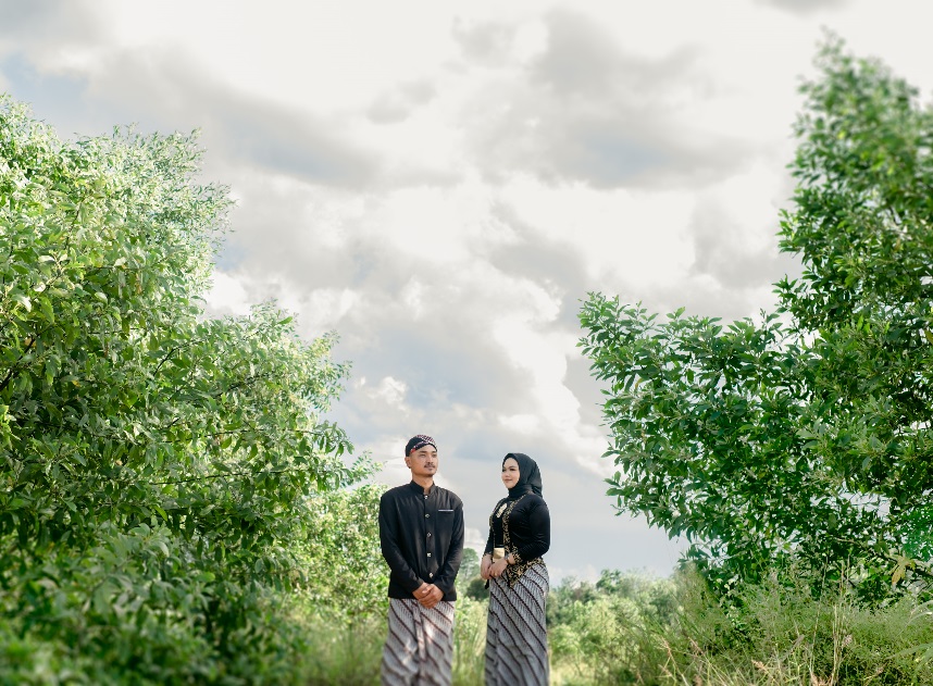 Undangan Pernikahan The Wedding Of Uzmah & Wandira