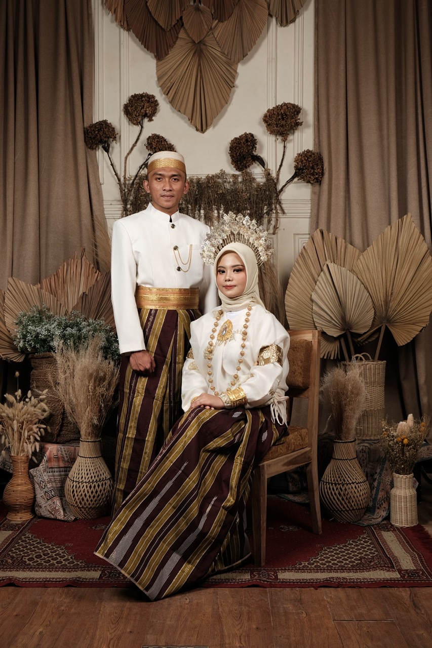 Undangan Pernikahan The Wedding of Rian & Nabila