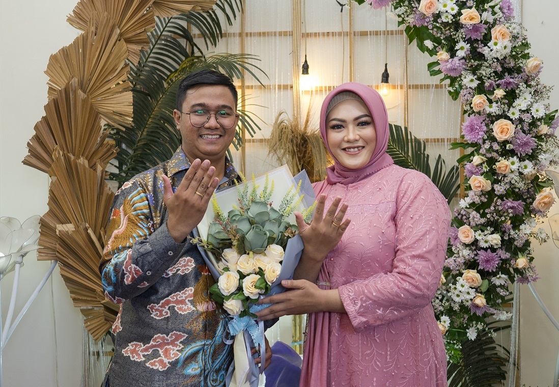 Undangan Pernikahan The Wedding Of Nia & Bayu