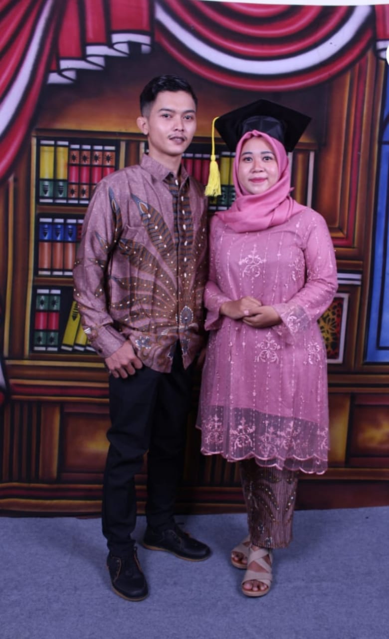 Undangan Pernikahan The Wedding Of Mala & Bahrul