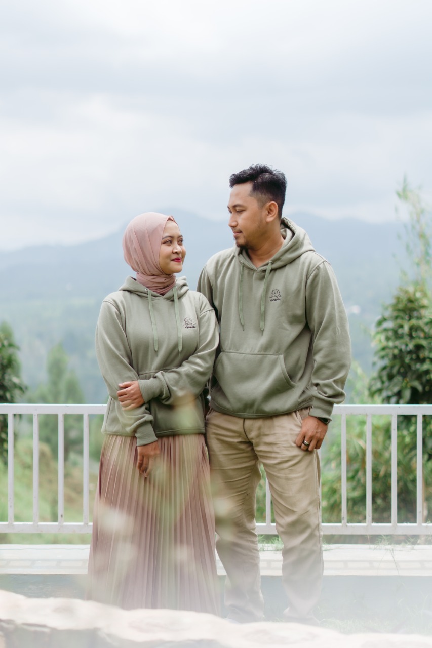 Undangan Pernikahan The Wedding of Dwi and Roiq